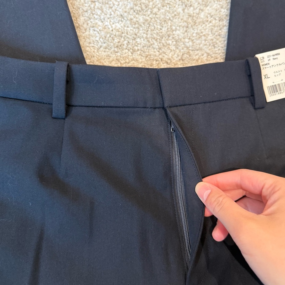 Uniqlo Navy Blue Trouser Dress Pants - Picture 5 of 6